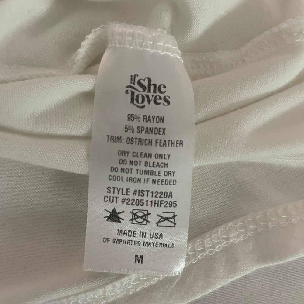 If She Loves ostrich trim short sleeves white shirt. Size Medium - Picture 5 of 6
